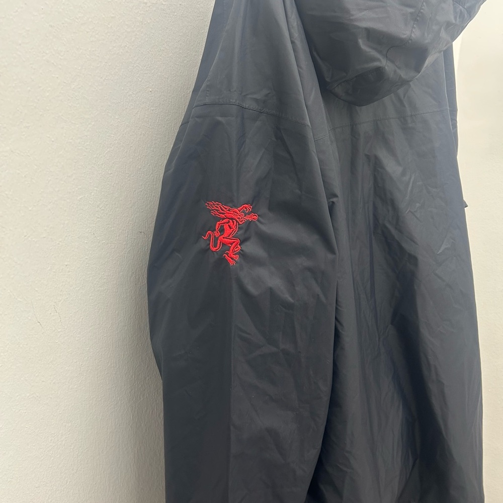 Columbia Charcoal Windbreaker Jacket - Picture 9 of 10
